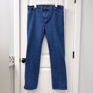 Wrangler Straight Leg Jeans in Deep Blue